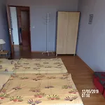 Δωμάτια σε οικογενειακή κατοικία Iwona *